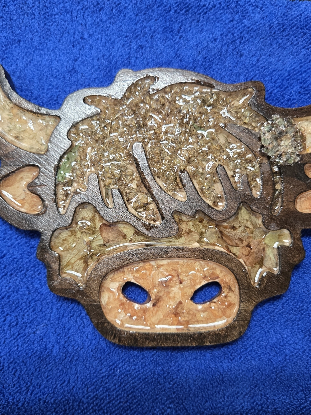 Handcrafted Resin and Wood Highland Cow Wall Decor - Brown